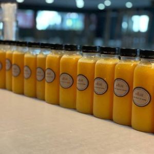 IMA-Zumo Natural de Naranja con Botella